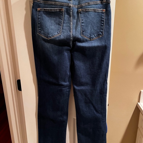 Judy Blue Dad Jeans - Picture 2 of 11
